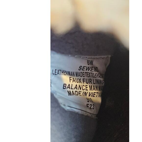 Easy Spirit Wend Slip-On Closed Toe Casual Clogs, Faux Fur Lining Womens Sz 6W - Picture 4 of 5